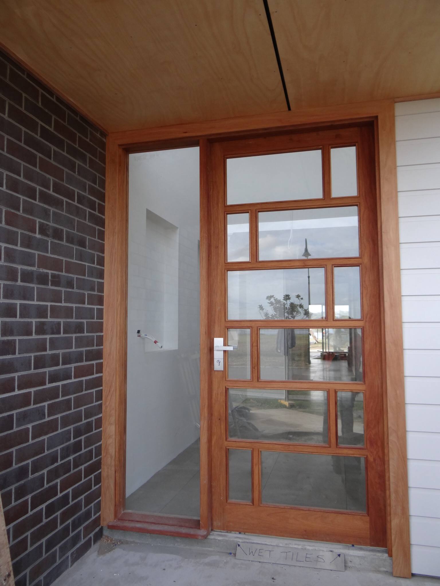 Multi Lite Entrance Door with Sidelight
